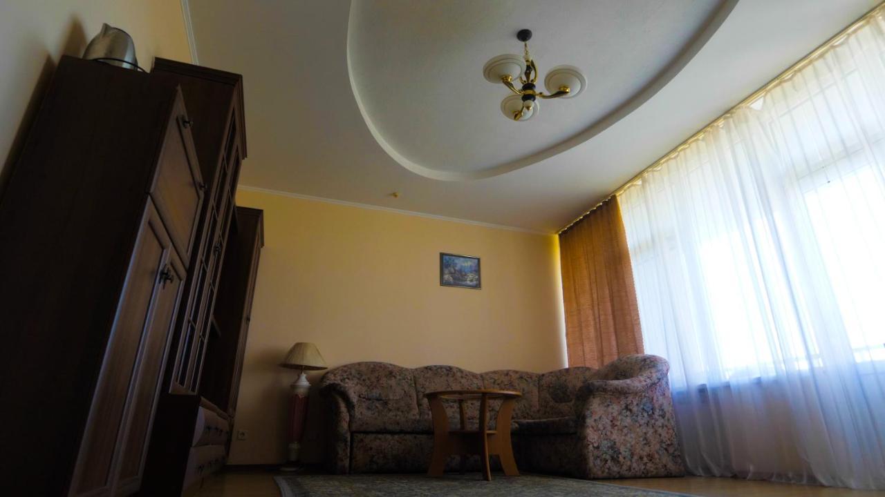 Pectoral On Khortytsia Hotel Zaporizhia Bagian luar foto